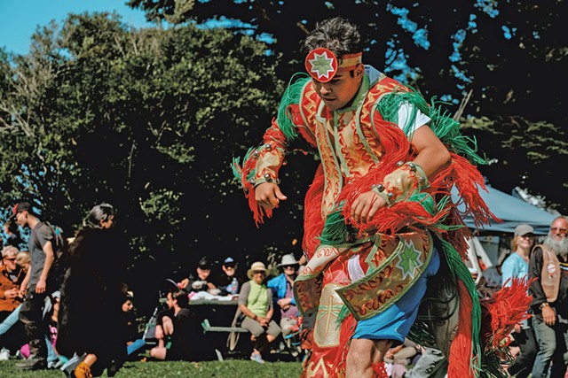Pow Wow de la Première Nation Wolastoqiyik Wahsipekuk - COURTOISIE D'ORIGINES PHOTOGRAPHIE