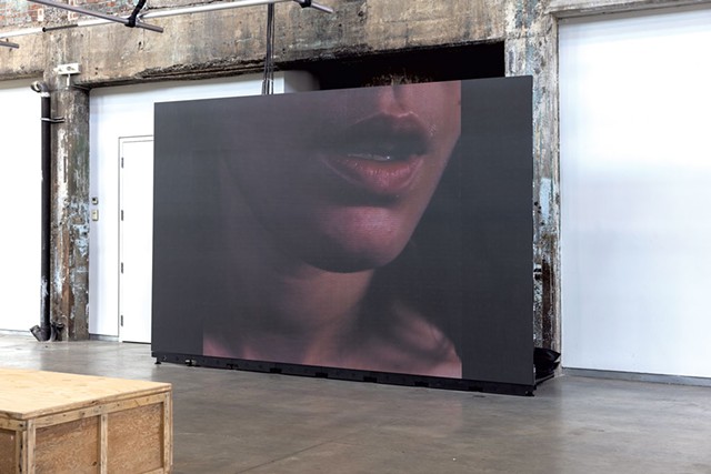 Installation « Répliques » de Simon S. Belleau à la Fonderie Darling - GRAISSE DE SIMON S. BELLEAU