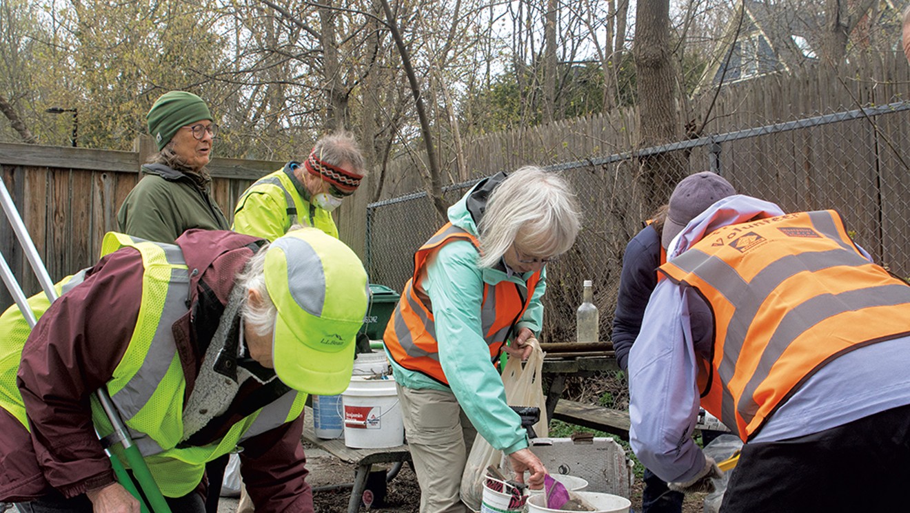 Un groupe de Montpelliérains embellit la ville, un mégot de cigarette à la fois
