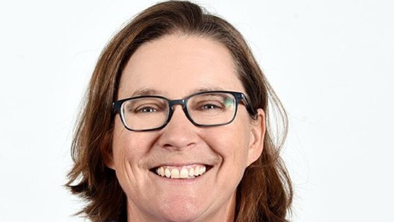 Abbey Duke remplace Emma Mulvaney-Stanak à l'Assemblée législative