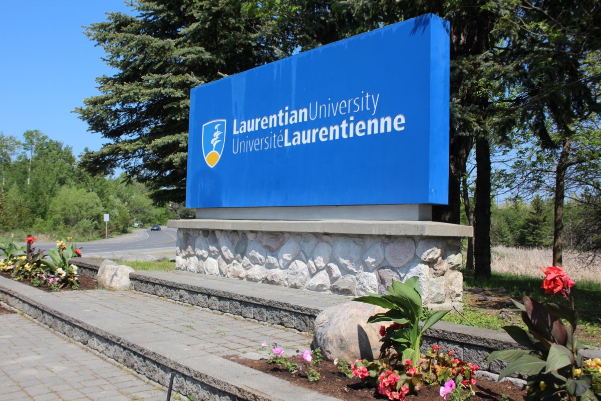 L'Université de Sudbury tarde à vendre ses propriétés pour rembourser ses créanciers