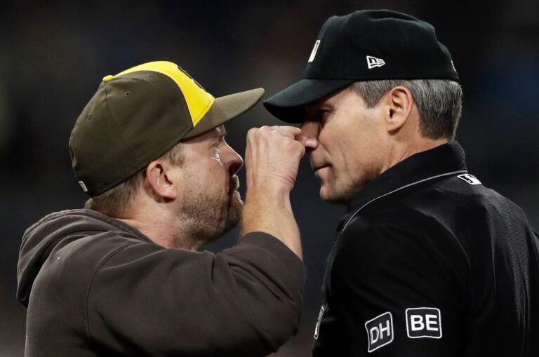 L'arbitre de longue date de la MLB, Angel Hernández, prend sa retraite