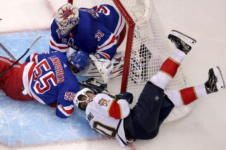 Les Panthers ont battu les Rangers 3-2 lors du cinquième match pour se rapprocher de la victoire retour de la finale de la Coupe Stanley