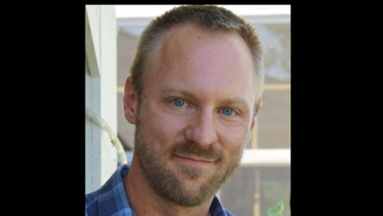 Scott nomme un démocrate héros du Nord au siège du Sénat