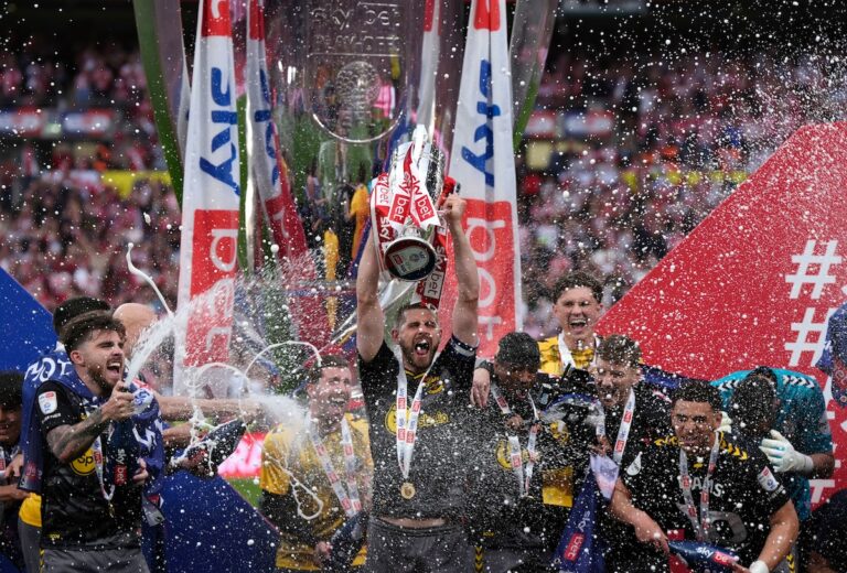 Southampton de retour en Premier League après avoir remporté la finale des séries éliminatoires, le match le plus riche du football mondial