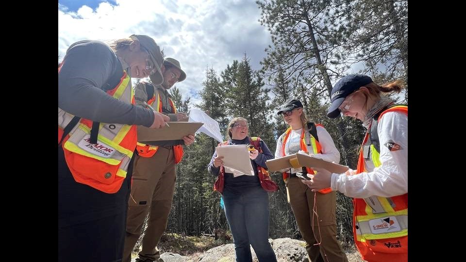 Un atelier prépare les étudiants aux carrières dans le secteur minier