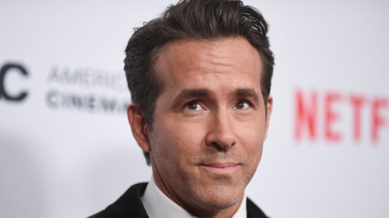 Ryan Reynolds arrives at the 36th annual American Cinematheque Awards, Nov. 17, 2022