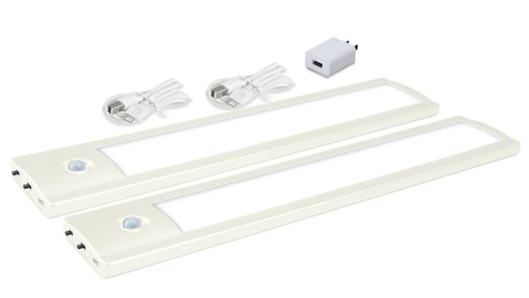 This photo provided by the U.S. Consumer Product Safety Commission shows an example of a Good Earth Rechargeable Integrated Light being recalled on Thursday, June 6, 2024, following a reported consumer death. (U.S. Consumer Product Safety Commission via AP)