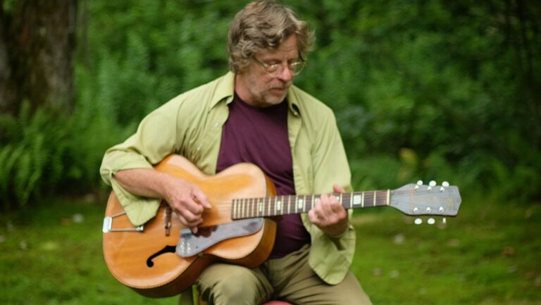 Michael Chorney, musicien de Lincoln, remporte le prix Lockwood 2024