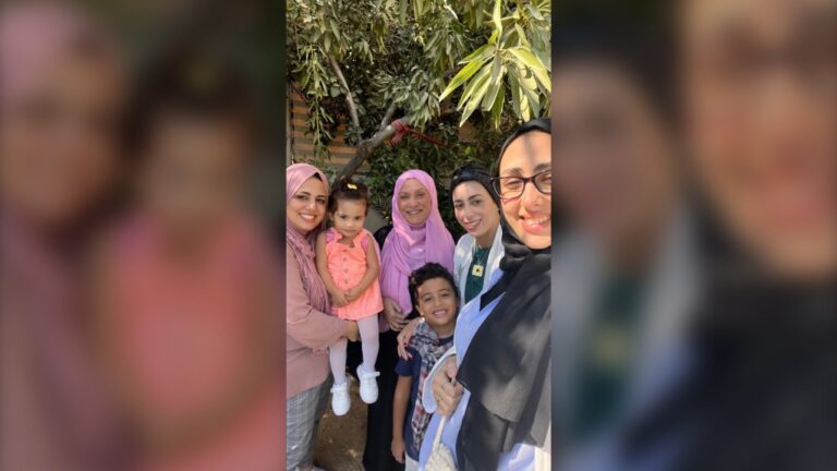 Une Montréalaise tente désespérément de faire sortir sa famille de Gaza