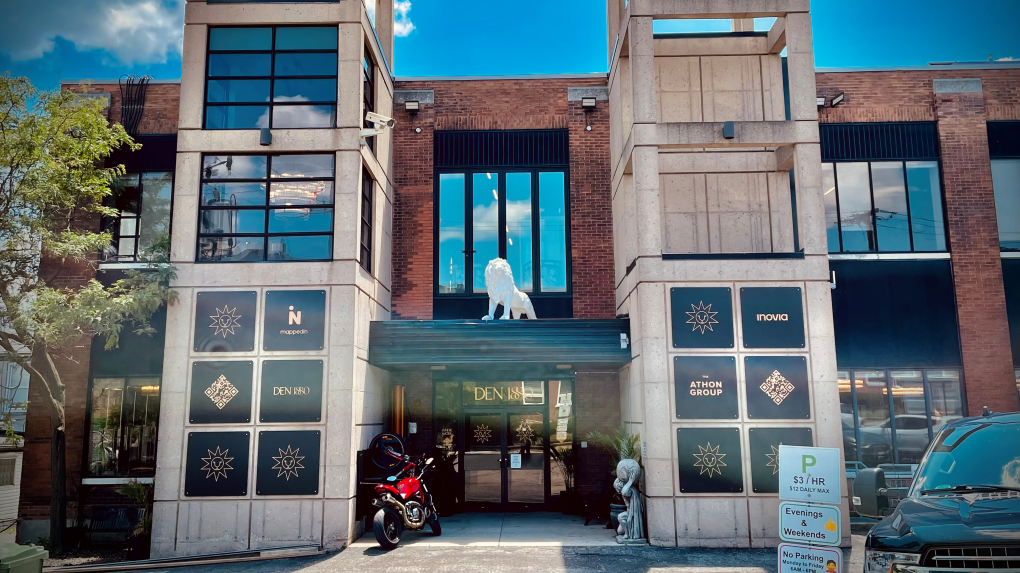 Cet espace de travail partagé à Waterloo, en Ontario, est-il.  le bureau du futur ?