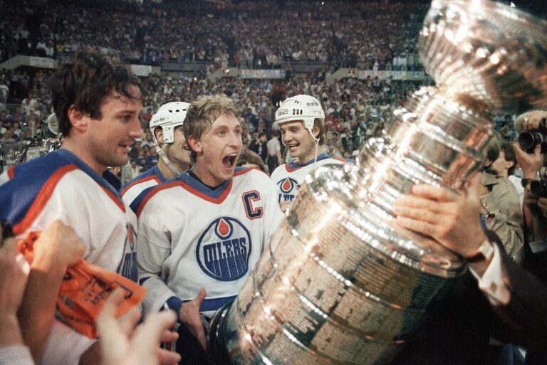 À quand remonte la dernière fois que les Oilers d’Edmonton ont participé à la finale de la Coupe Stanley ?  Un guide définitif pour ramener la Coupe au Canada