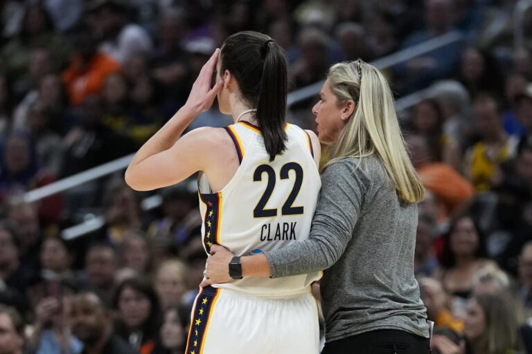 Caitlin Clark, le jeu physique et les questions sur les fautes dominent les discussions autour de la WNBA