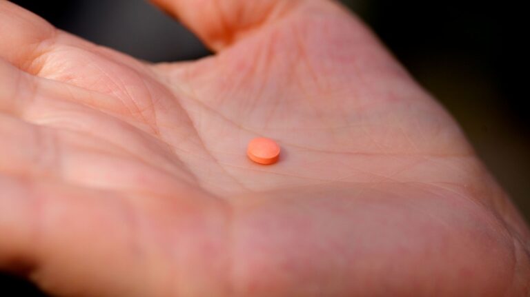 A new study suggests that aspirin use for cardiovascular disease prevention remains high among older adults, despite risks and updated guidance. (Emma H. Tobin/AP/File via CNN Newsource)