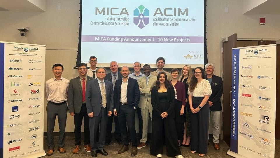 Dix entreprises se partageront 2,4 millions de dollars en fonds de développement minier
