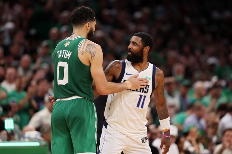 Doncic et Irving ne peuvent pas livrer pour Dallas lors de la finale de la NBA alors que les Celtics remportent le 18e championnat