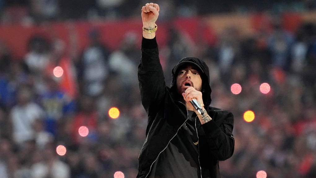 Eminem sort le single "Houdini" avec un clip rempli de stars