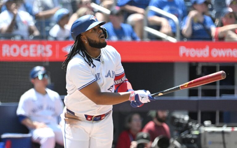 Guerrero Jr. frappe un circuit de trois points pour propulser les Blue Jays vers une victoire de 6-5 contre les Orioles