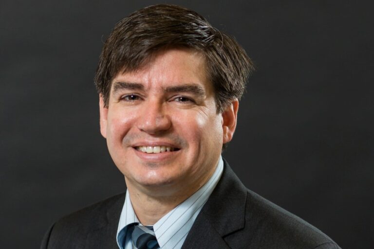 L’EMNO nomme le Dr Michael Green comme nouveau doyen et président