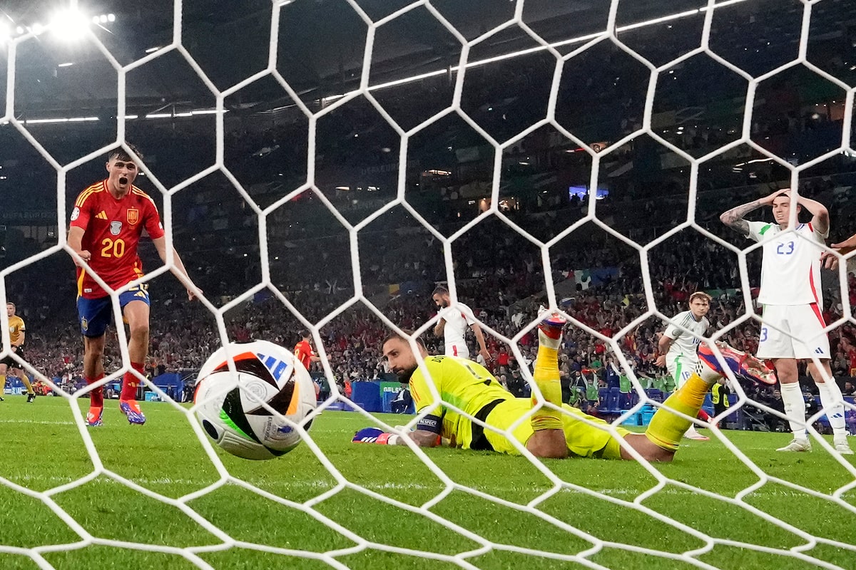 L'Espagne bat l'Italie et se qualifie pour les huitièmes de finale de l'Euro 2024