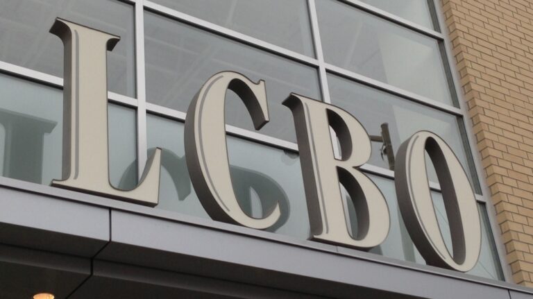 La LCBO prolonge ses heures d'ouverture dans toute la province en prévision d'une éventuelle grève