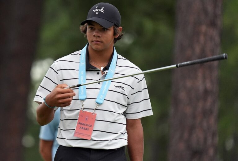 Le fils de Tiger Woods, 15 ans, se qualifie pour le premier événement de l'USGA