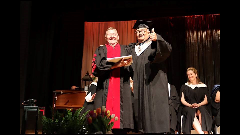 Le récent diplômé du Northern College a 71 ans et ne montre aucun signe de ralentissement