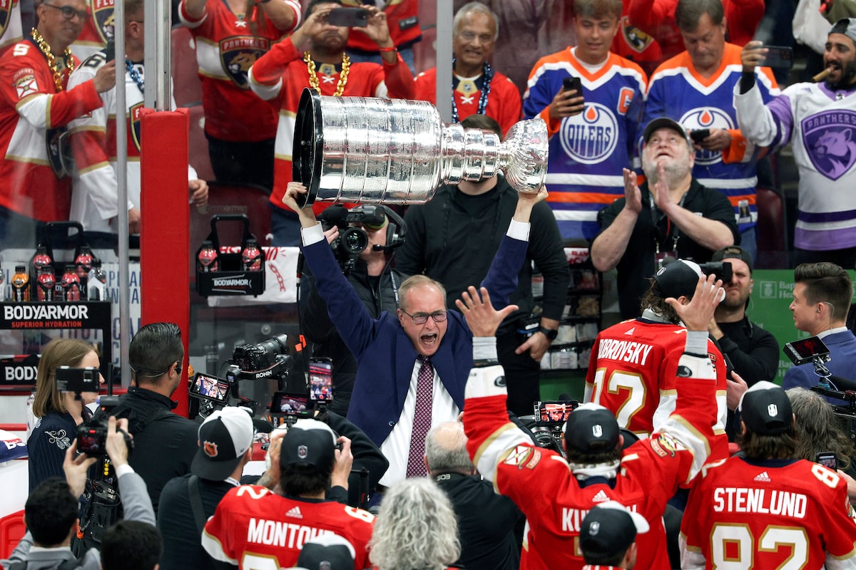 L'entraîneur des Panthers Paul Maurice, un joueur de hockey à perpétuité, a enfin une coupe Stanley