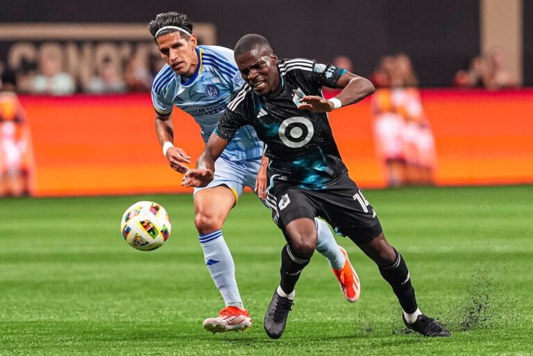L'équipe canadienne de soccer masculin appelle Tani Oluwaseyi au camp avant les matchs amicaux contre les Pays-Bas et la France