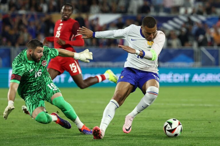 Les Canadiens maintiennent la France à un match nul et vierge lors d'un match amical de soccer masculin