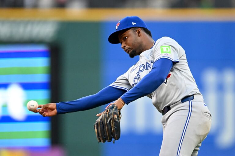 Les Gardiens profitent de la folie des Blue Jays lors d’une victoire 7-1