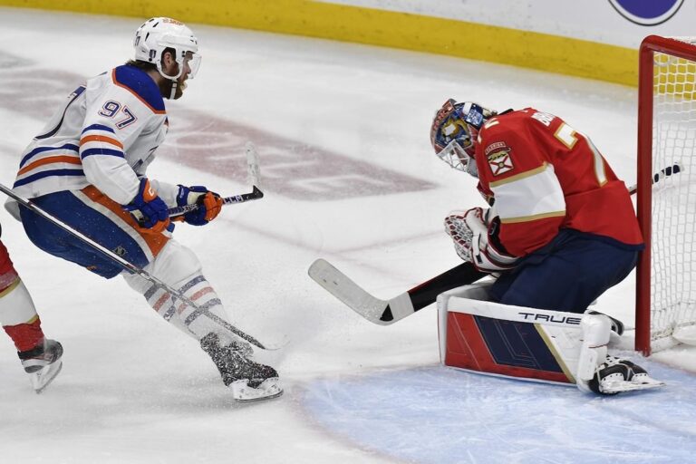 Les Oilers confiants dans leur retour à la Coupe Stanley malgré une dure défaite contre les Panthers lors du premier match