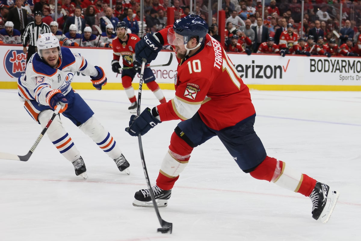 Les Oilers s'inclinent 3-0 contre les Panthers lors du match d'ouverture de la finale de la Coupe Stanley
