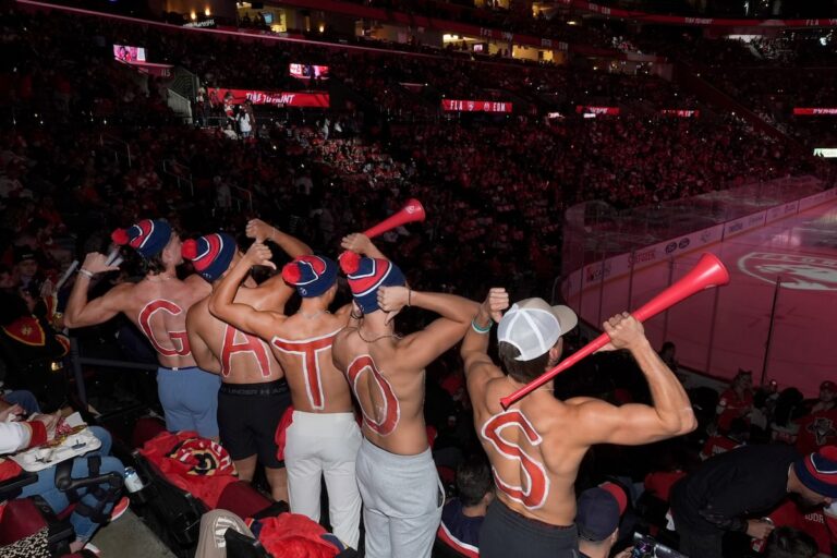 Les Panthers de la Floride, avec l'aide de la LNH, s'efforcent de développer le hockey dans les communautés latino-américaines