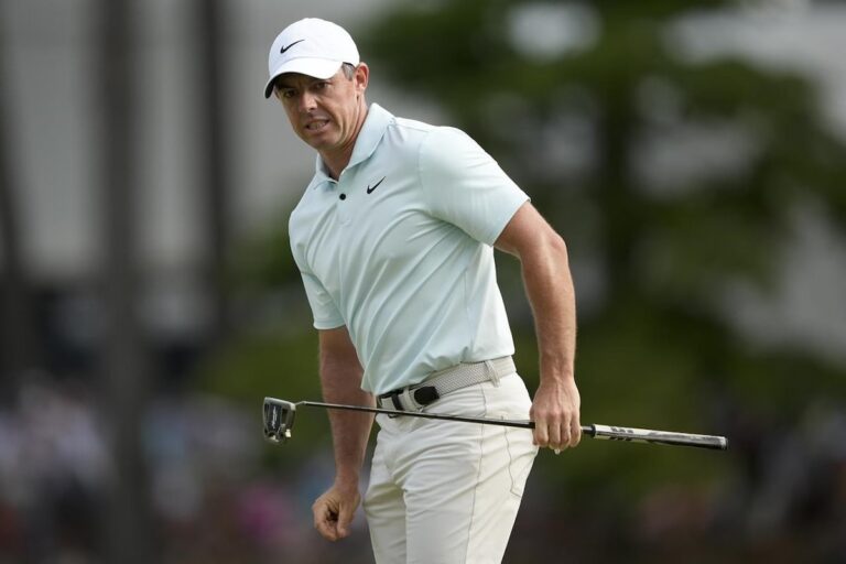 Les deux putts courts manqués de McIlroy lui ont coûté une chance au titre de l'US Open