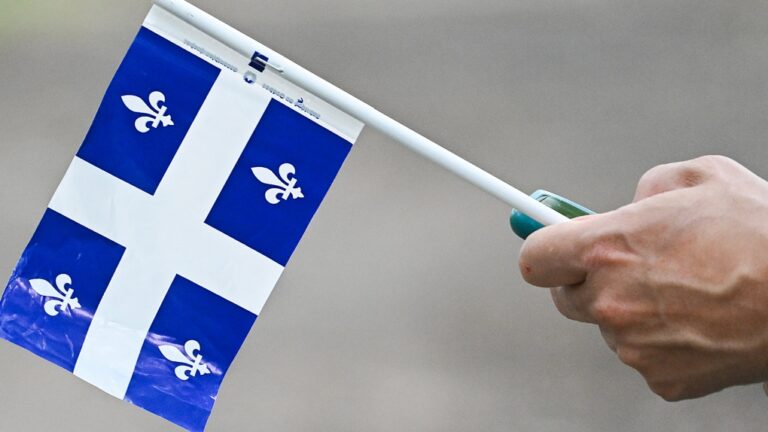 Les entreprises font face à la confusion alors qu'elles se préparent aux nouvelles règles linguistiques du Québec l'année prochaine