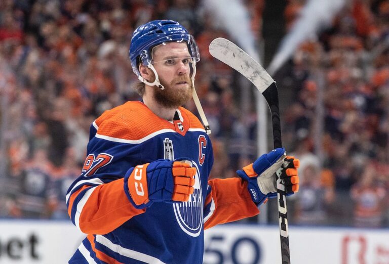 McDavid, MacKinnon et Crosby parmi les six joueurs nommés dans l'équipe canadienne des 4 Nations