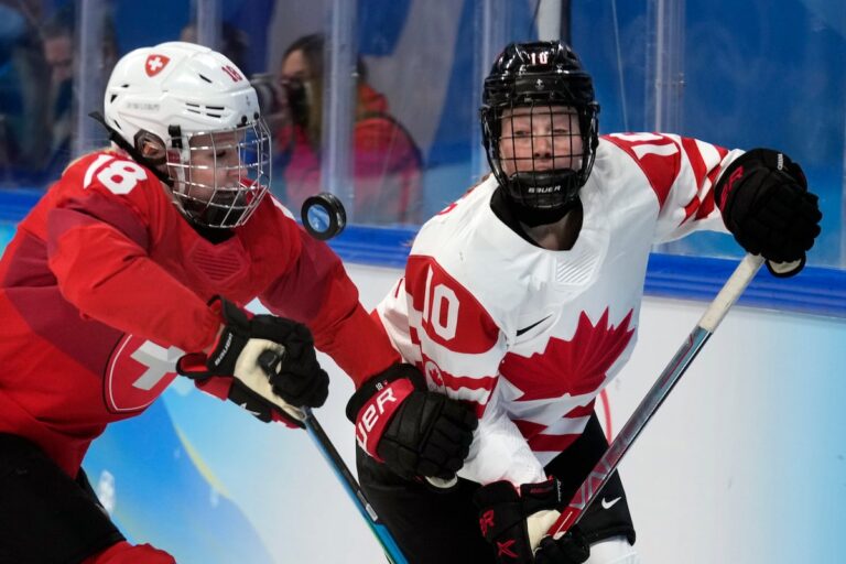 New York sélectionne l'attaquante canadienne Sarah Fillier avec le premier choix au repêchage de la PWHL