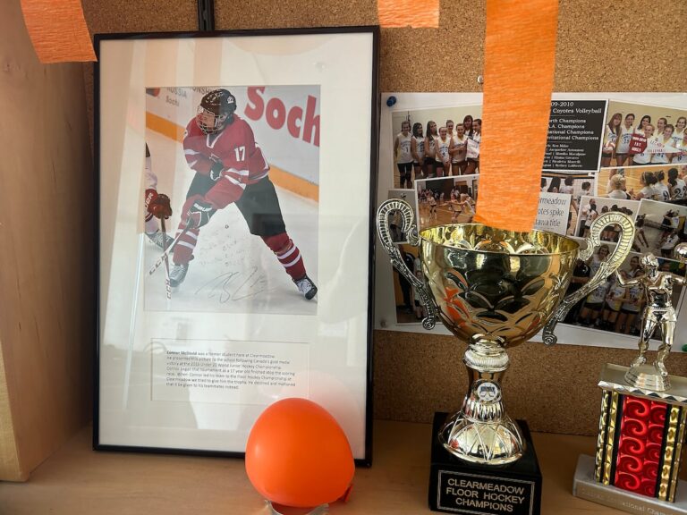 Pays pétrolier : les résidents de Newmarket sont fiers de la star locale des Oilers, Connor McDavid