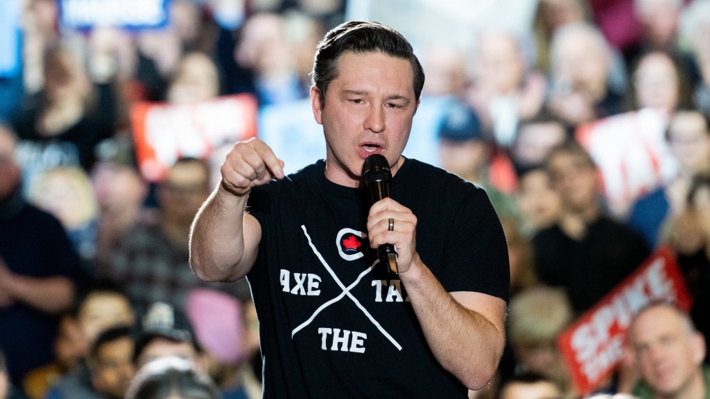 Pierre Poilievre donne le coup d'envoi du circuit barbecue estival avec plusieurs arrêts au Québec