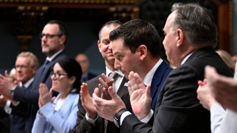 Québec adopte un projet de loi accordant « l'union parentale » aux couples non mariés