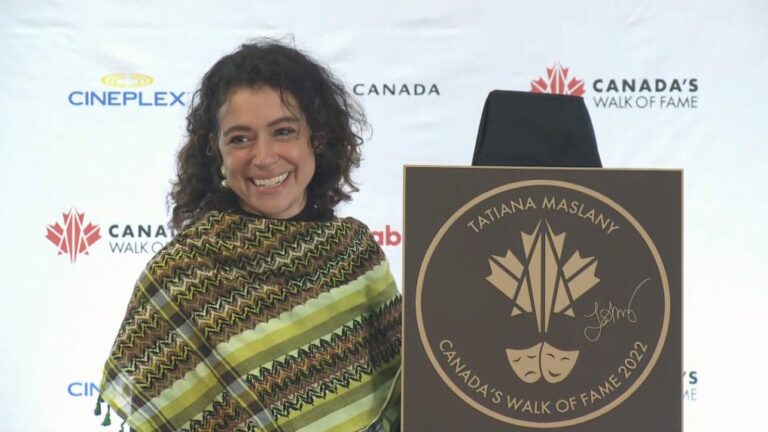 Tatiana Maslany, intronisée au Walk of Fame, a été célébrée lors de l'événement « Hometown Stars »