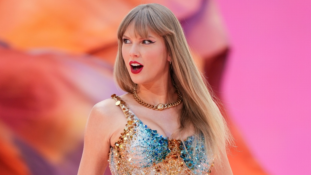 Taylor Swift surprend le public londonien en amenant Travis Kelce sur scène lors du concert de l'Eras ​​Tour