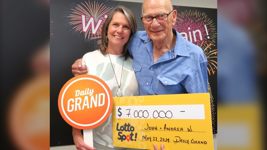Un couple de Calgary gagne 7 millions de dollars sur un billet Daily Grand