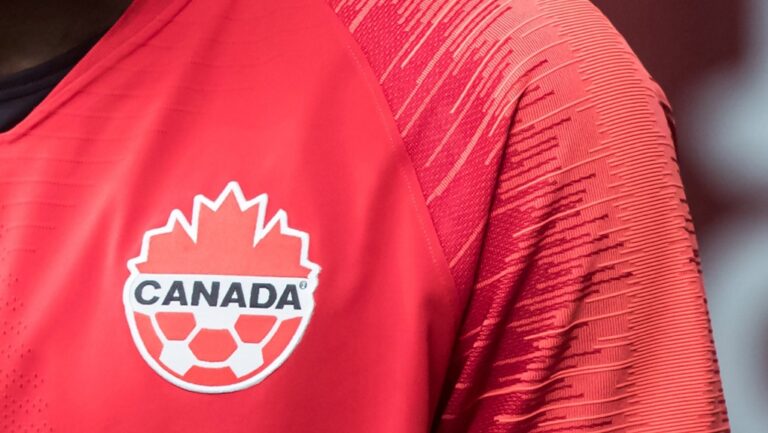 Un mois de rêve démarre pour les amateurs de soccer partout au Canada