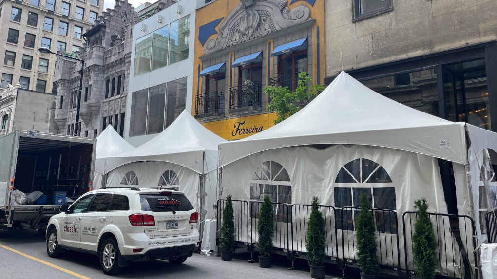 Un restaurant du centre-ville de Montréal doit fermer sa terrasse bondée vendredi soir lors du Grand Prix