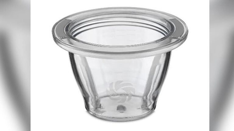 Recalled Vitamix Ascent Series and Venturist Series 8-ounce Blending Container. (U.S. Consumer Product Safety Commission via CNN Newsource)