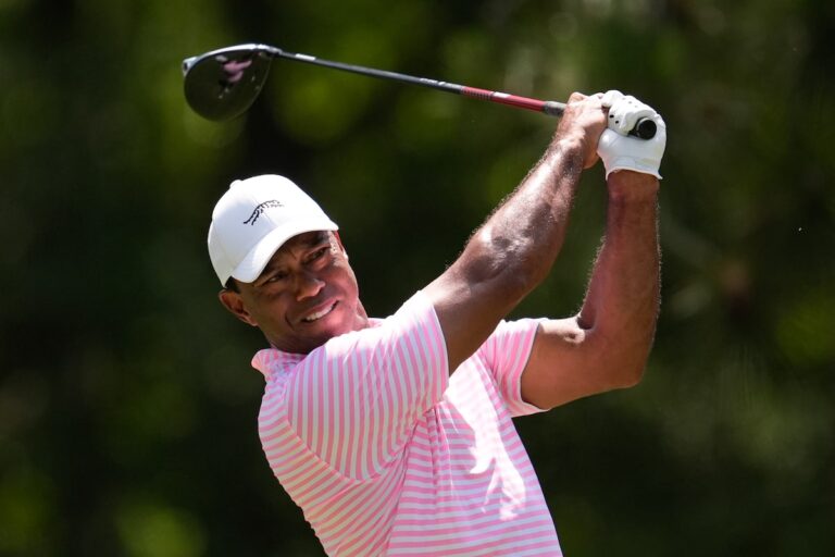 Woods revient à l'US Open et tire un premier tour incohérent de 74 à Pinehurst n°2