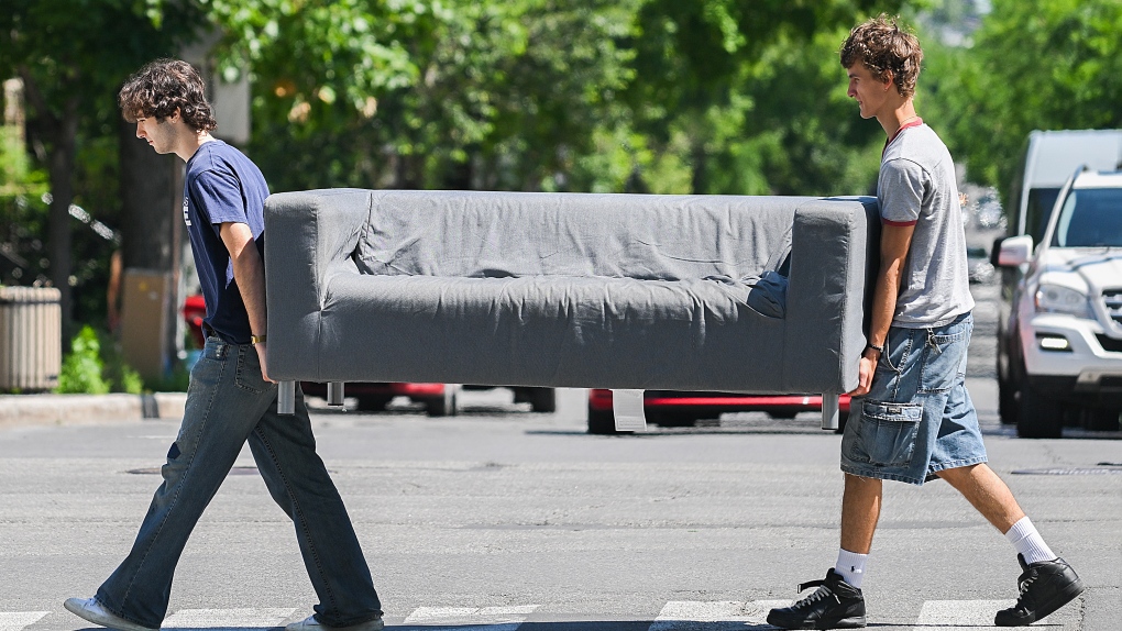 Près de 1 300 familles québécoises toujours à la recherche d'un logement le jour du déménagement