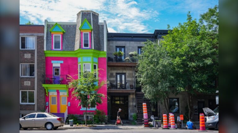 La Ville de Montréal déclare que peindre une maison pour faire de la publicité pour Koodo est contraire aux règles